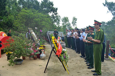 Chú thích ảnh: Khu mộ Đại tướng Võ Nguyên Giáp ở Vũng Chùa - Đảo Yến được ưu tiên trong 4 công trình tưởng niệm.
